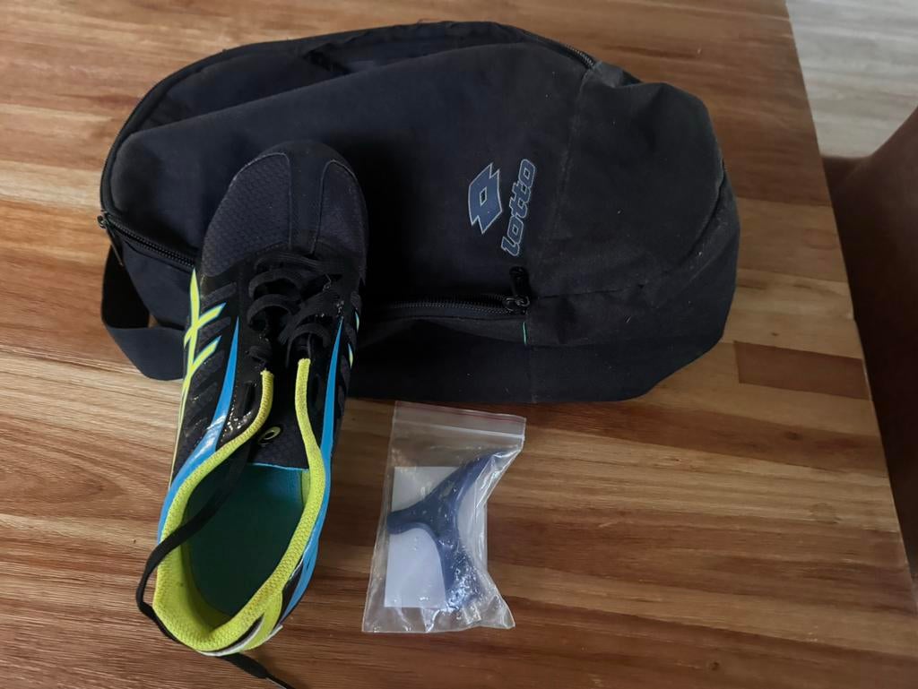 Asics spikes mt. 40, Ophalen of Verzenden, Zo goed als nieuw