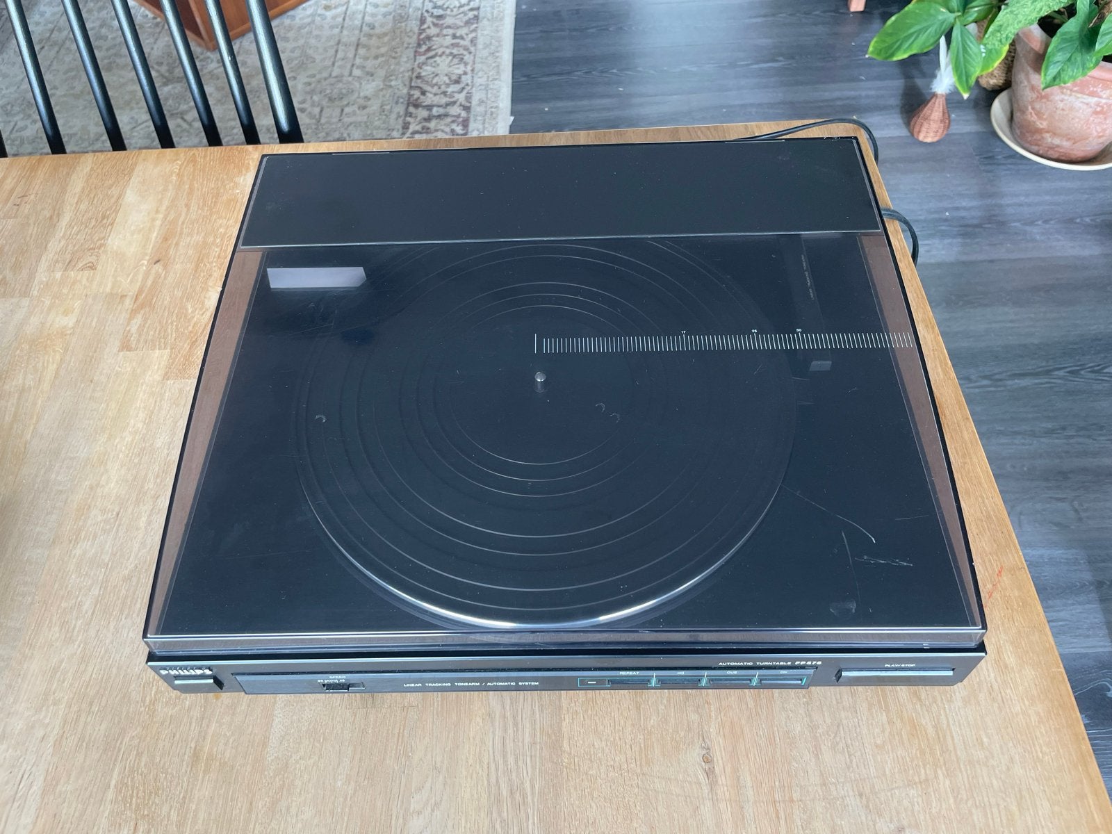 Philips FP575 Platenspeler met nieuwe naald, Audio, Tv en Foto, Platenspelers, Philips, Automatisch, Ophalen of Verzenden, Zo goed als nieuw