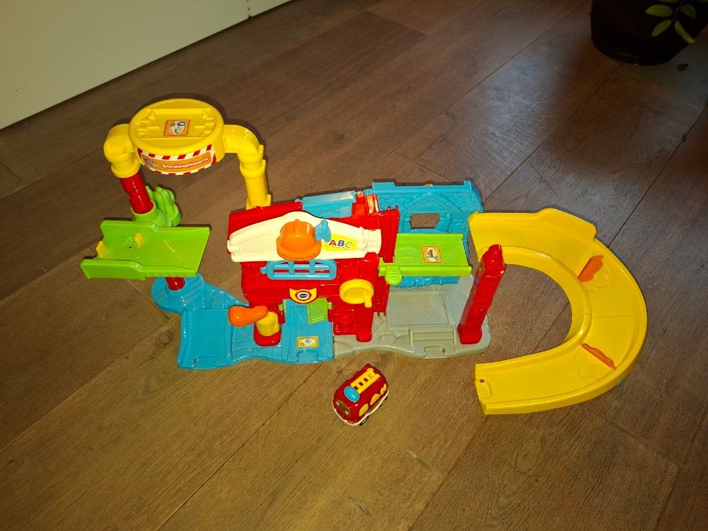 Vtech Toet Toet Auto's Brandweerkazerne, Ophalen of Verzenden, Gebruikt, 2 tot 4 jaar
