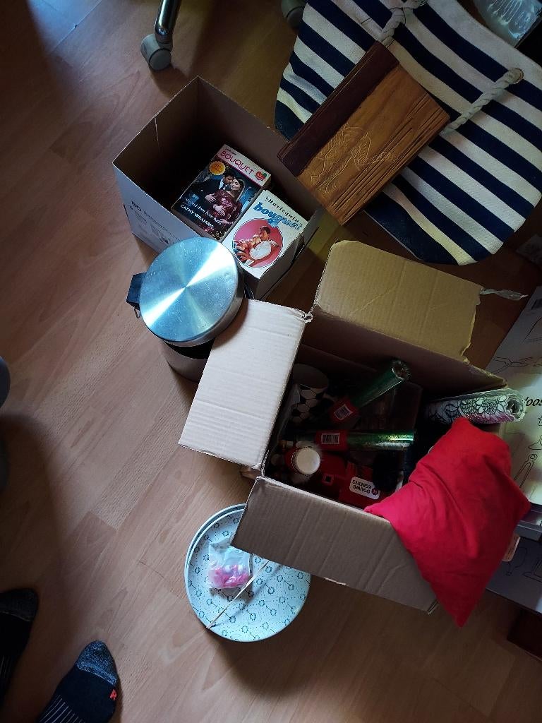 Rommelmarktspul, 2 doosjes., Diversen, Rommelmarktspullen, Ophalen, Gebruikt