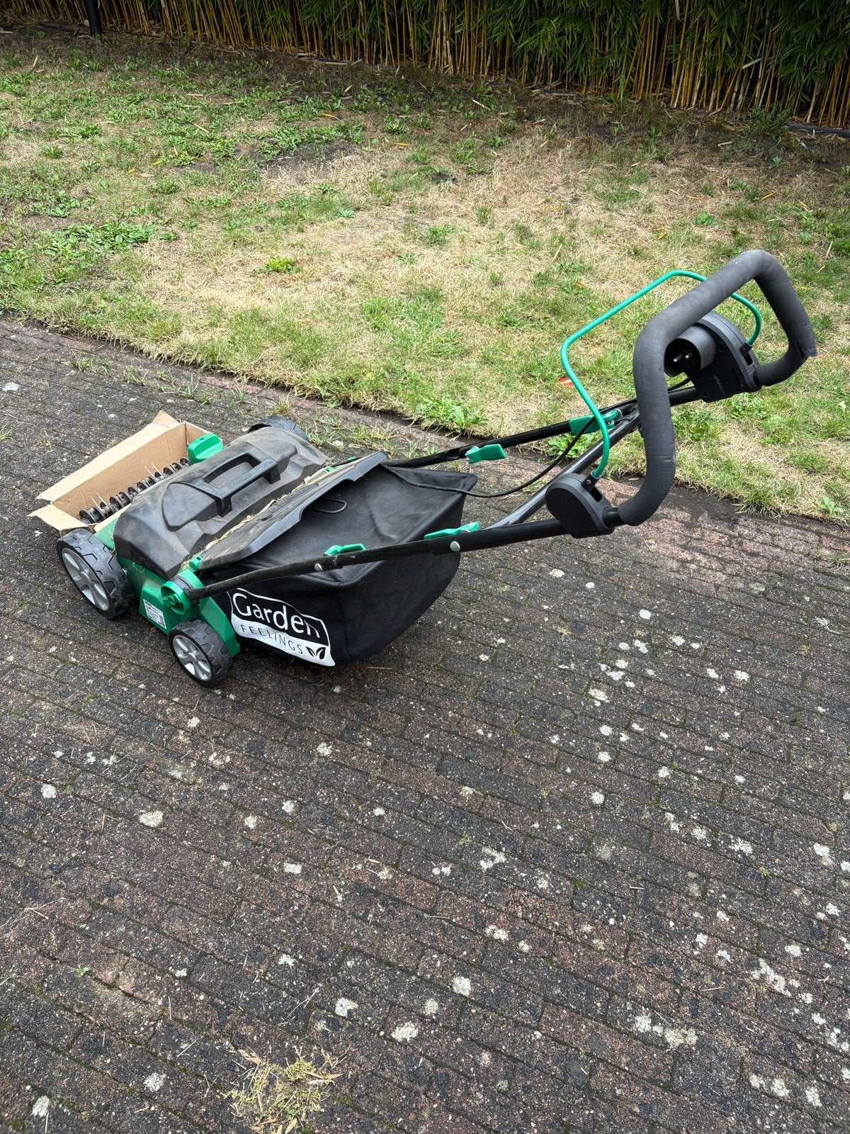 Garden Feelings Elektrische Verticuteermachine, Tuin en Terras, Verticuteermachines, Ophalen, Gebruikt, Elektrisch