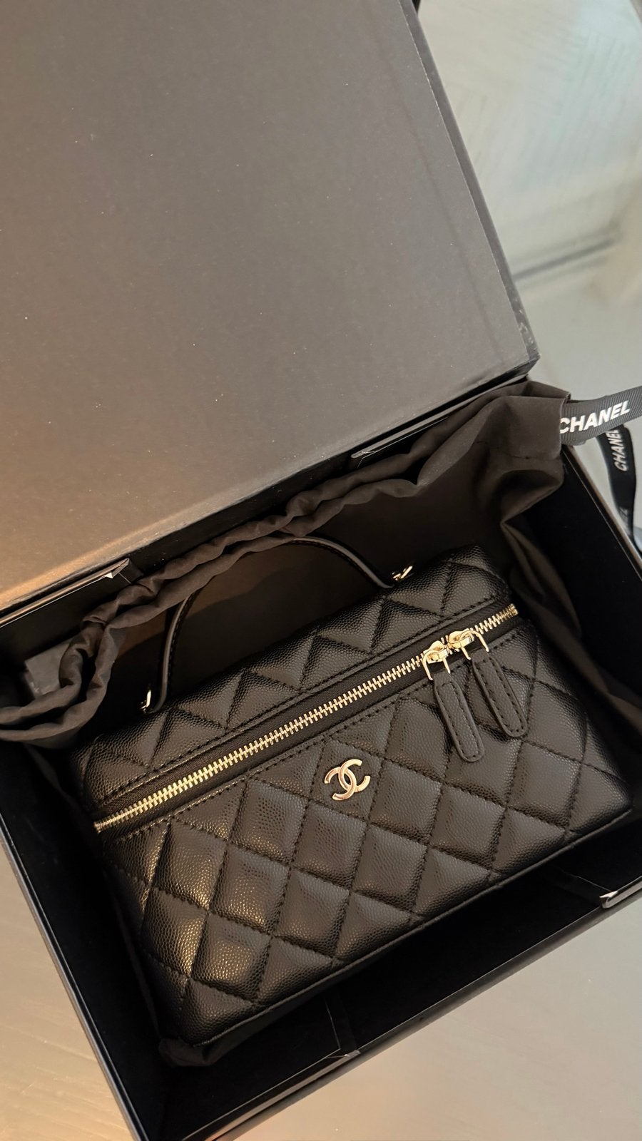 Nieuwe Vanity Bag - Zwart met Goud, Ophalen of Verzenden, Nieuw, Zwart, Overige typen
