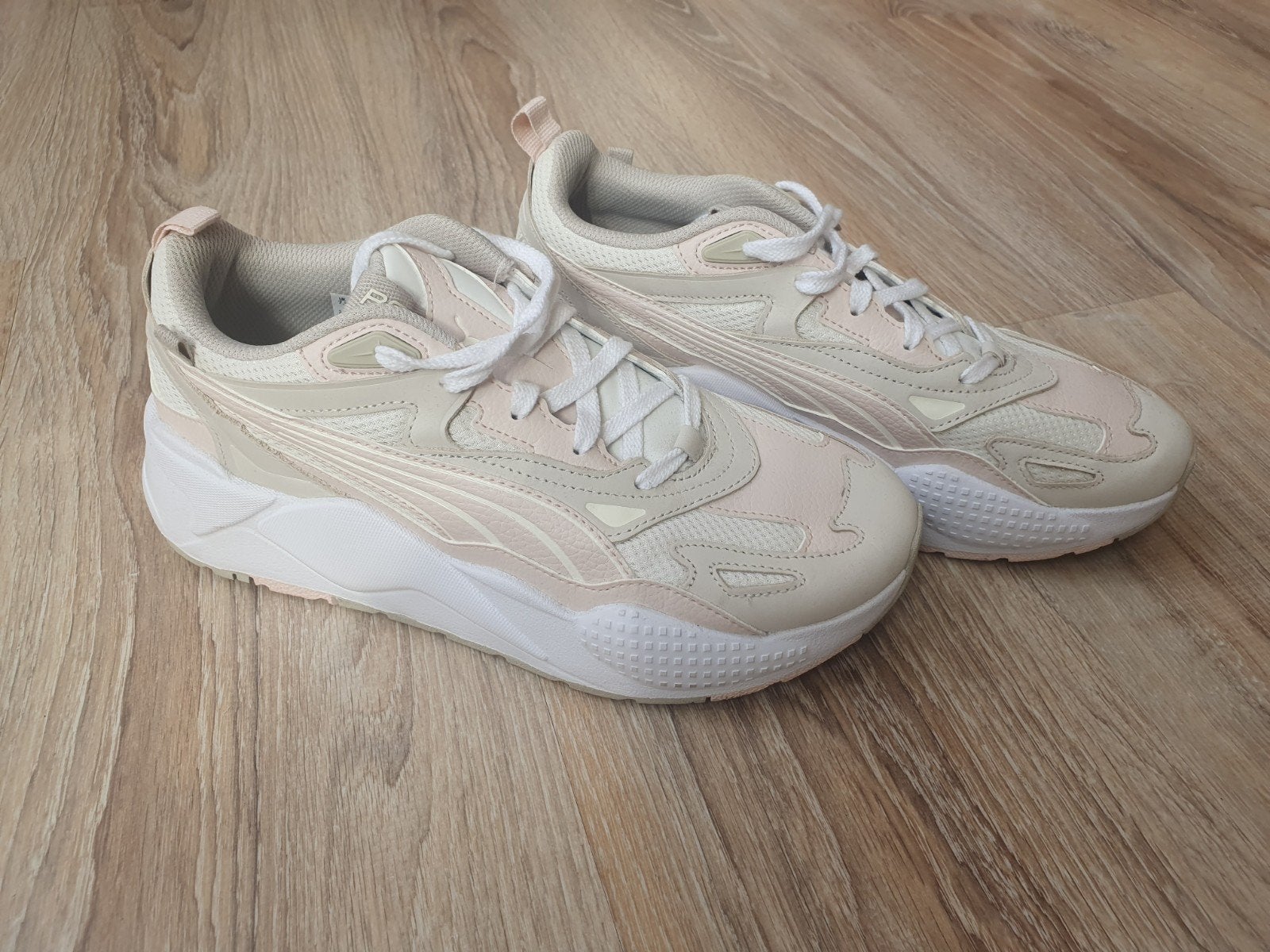 Puma RS-X Efekt sneakers maat 41 - Zo goed als nieuw, Beige, Puma, Verzenden, Sneakers of Gympen