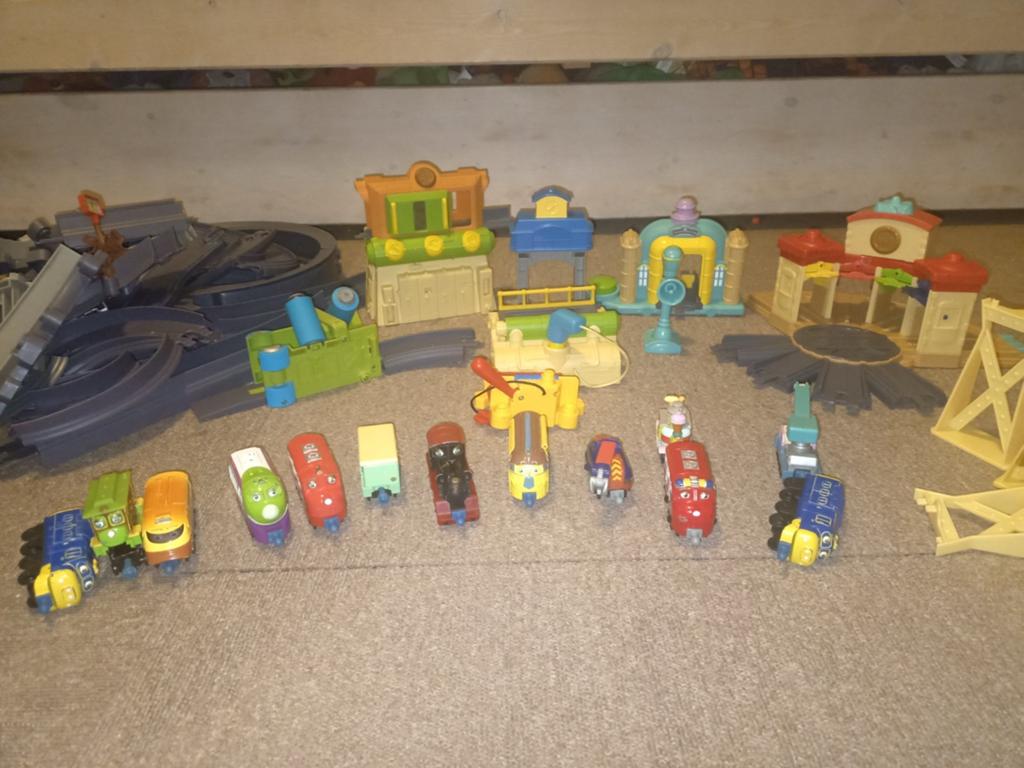 Chuggington treinset met veel treinen en stations, Ophalen of Verzenden, Gebruikt