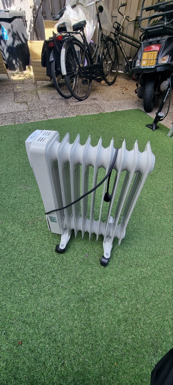 Splinternieuwe Emerio Radiator, Ophalen, Nieuw, 800 watt of meer, Radiator