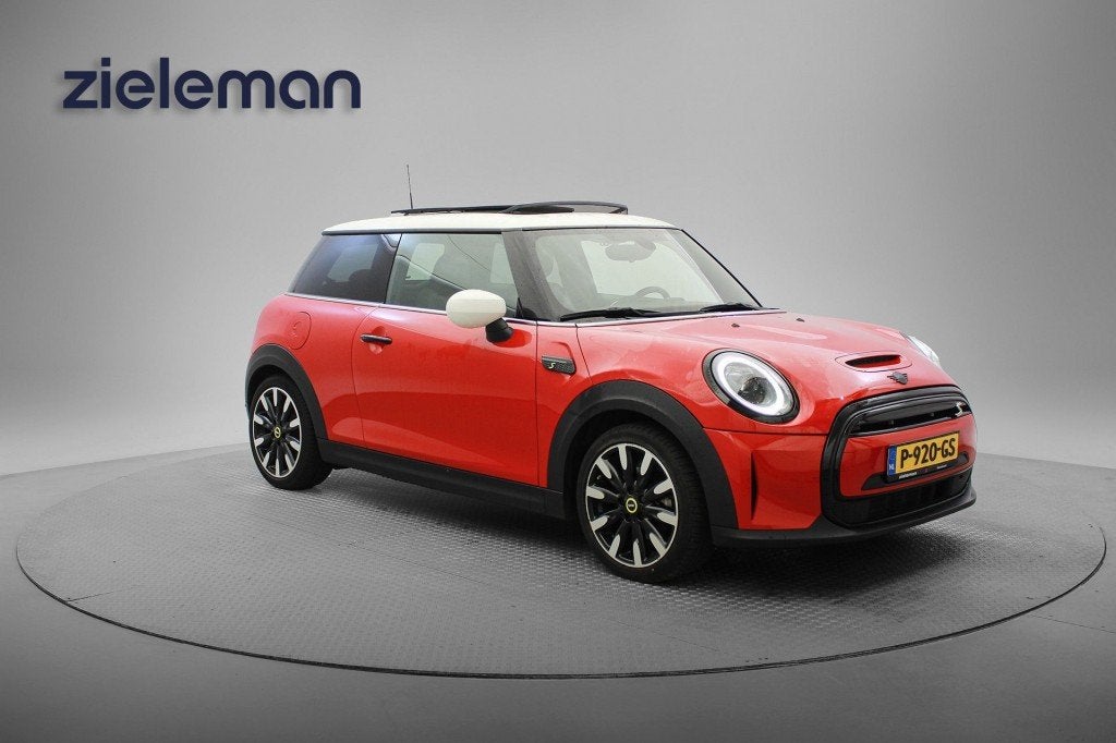 Mini COOPER Electric Yours 33 kWh - Panorama, Carplay, Leer,, Auto's, 50 €/maand, 1340 kg, Met garantie (alle), 4 stoelen