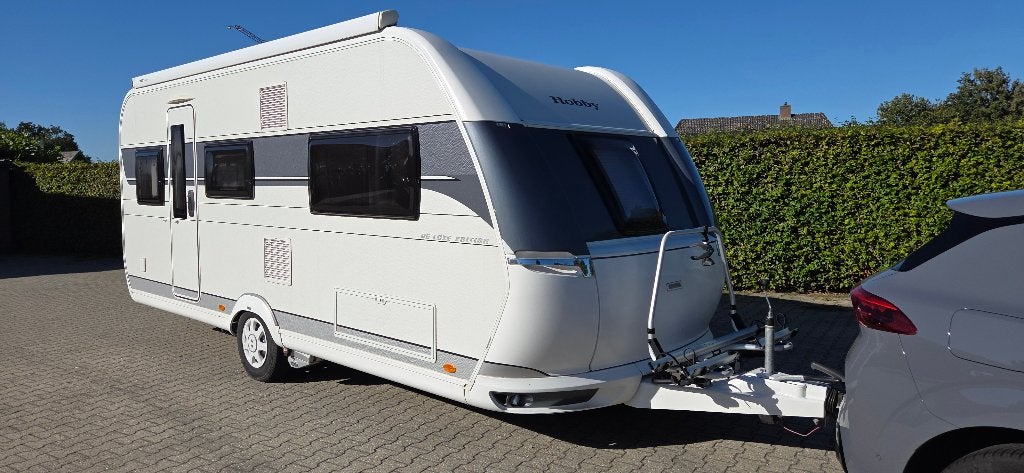 Hobby De Luxe Edition 495 UL | 2021 | Mover | Luifel, Rondzit, Hobby, 7 tot 8 meter, Bedrijf
