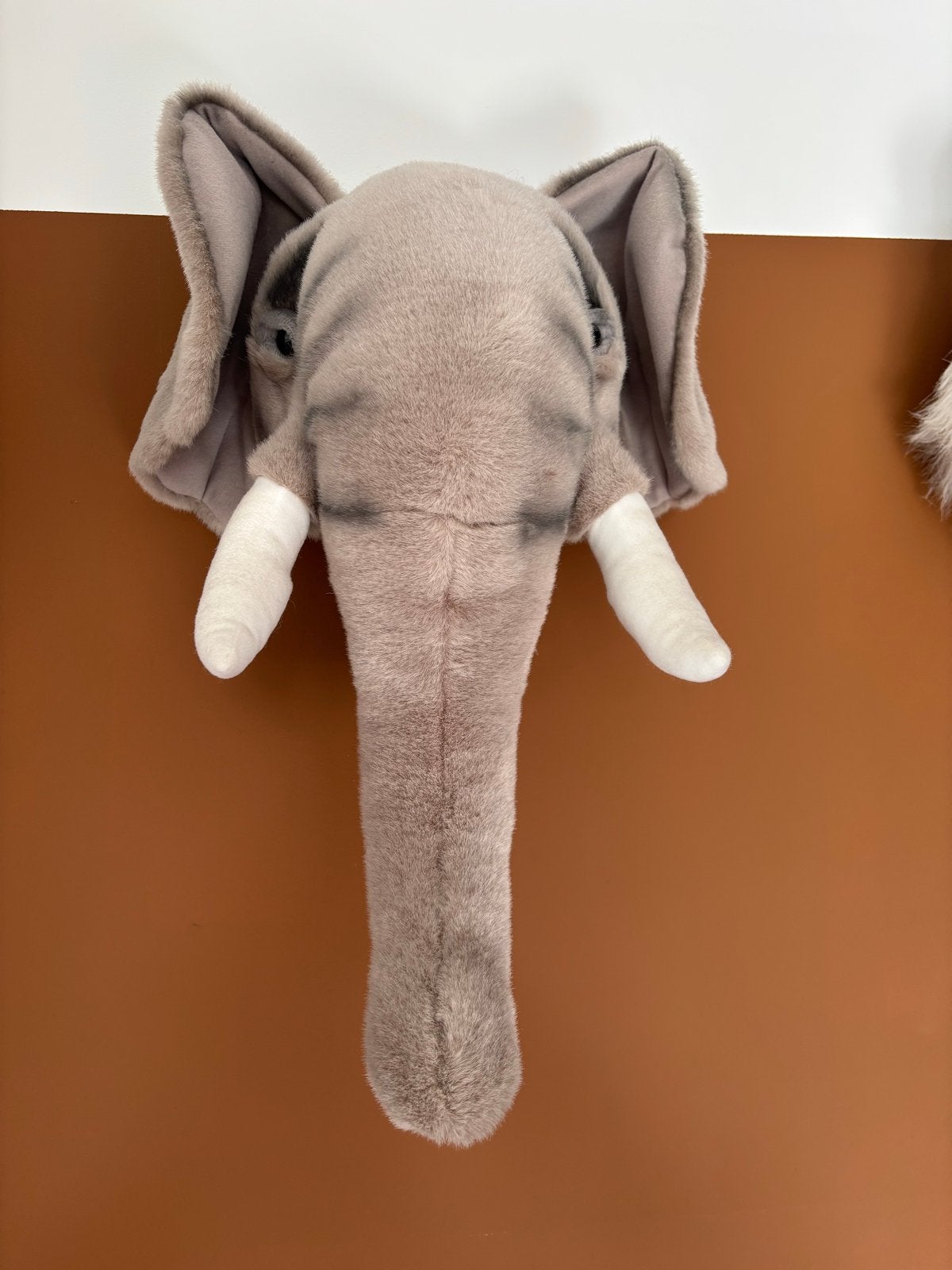 Wild & Soft Olifant Dieren Hoofd Muurdecoratie, Overige merken, Grijs, Ophalen of Verzenden, Zo goed als nieuw