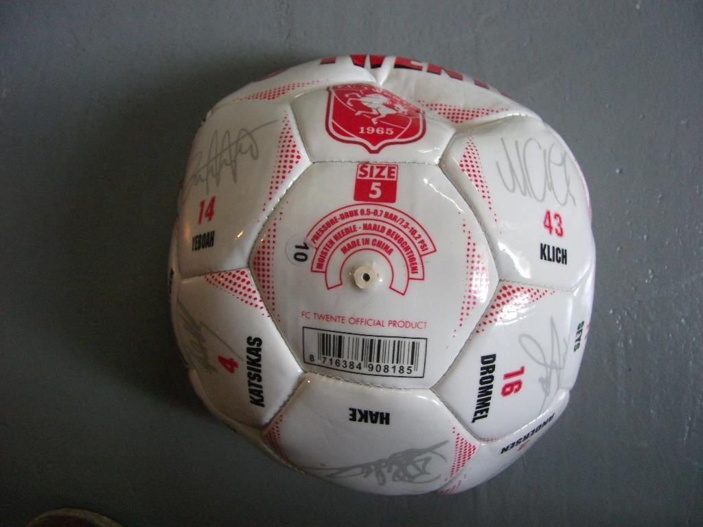 gesigneerde voetbal FC Twente, Groter dan maat XL, Ophalen of Verzenden, Nieuw, Bal