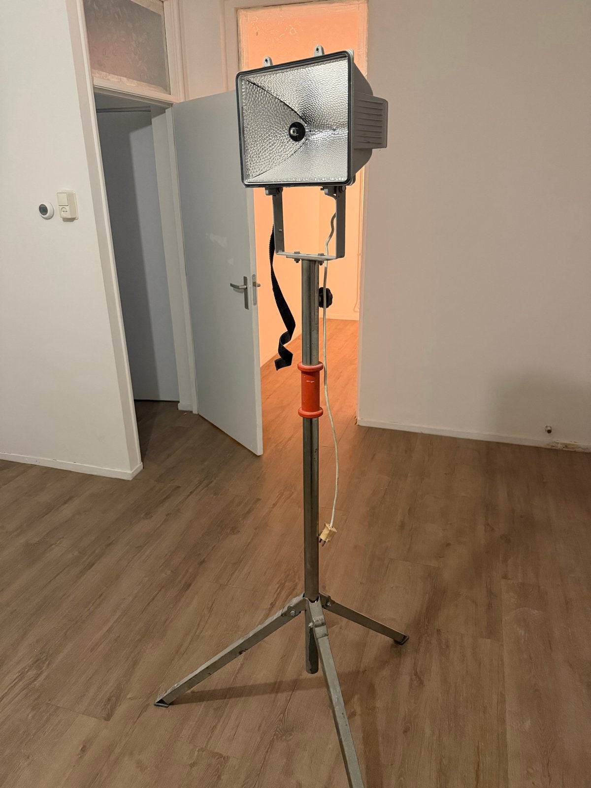 Bouwlamp met statief - Krachtige verlichting, Ophalen, Gebruikt, Met statief, Lamp met armatuur