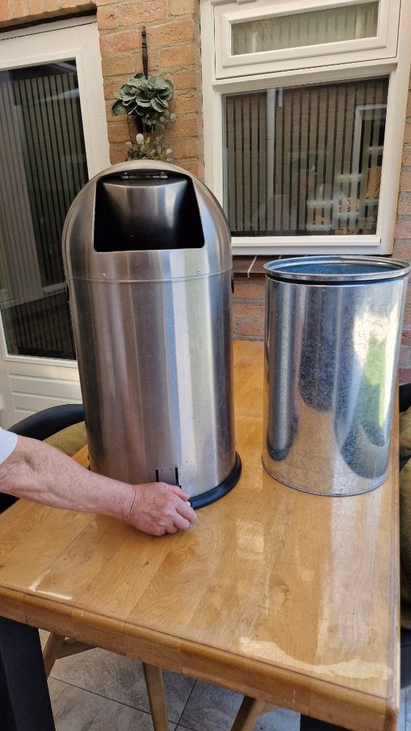 prullenbak eko rvs, Ophalen, 50 – 75, Gebruikt, Met pedaal