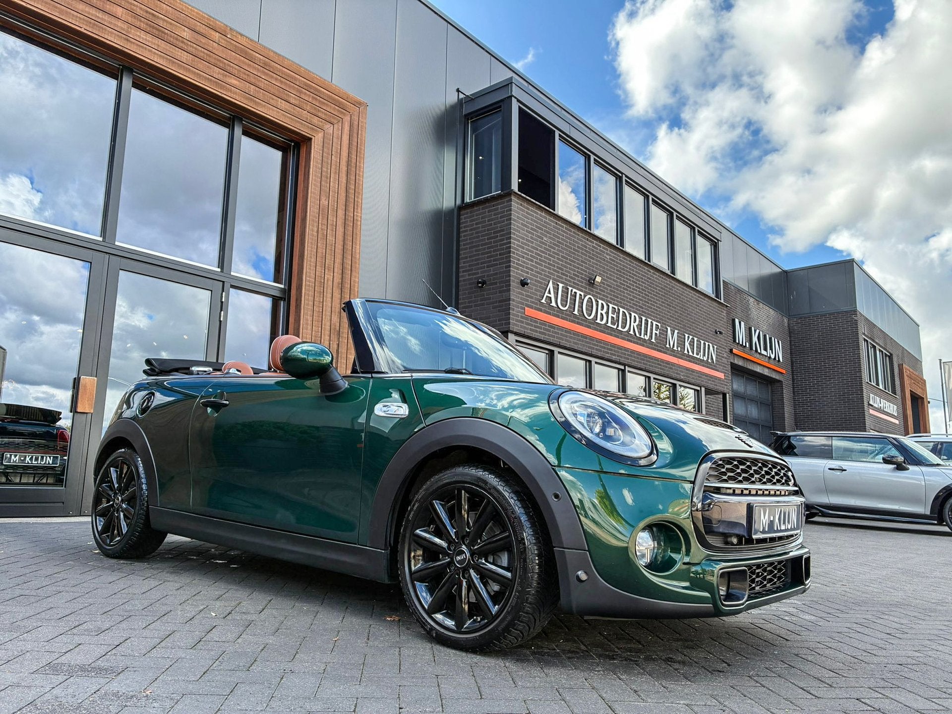 MINI Cabrio 2.0 Cooper S Chili 211pk Jcw kit/Jcw Pro uitlaat, Auto's, 1998 cc, Gebruikt, Huisgarantie, 4 cilinders