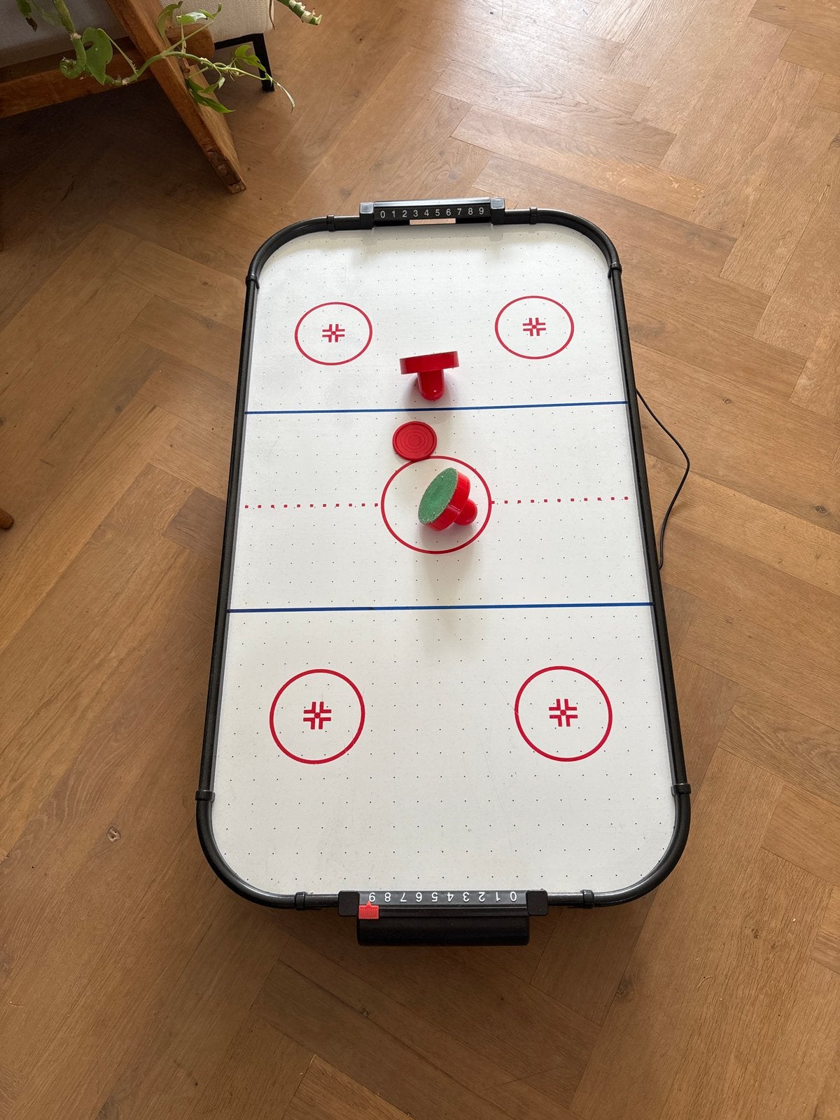 Airhockey tafel op elektriciteit, Een of twee spelers, Ophalen, Gebruikt