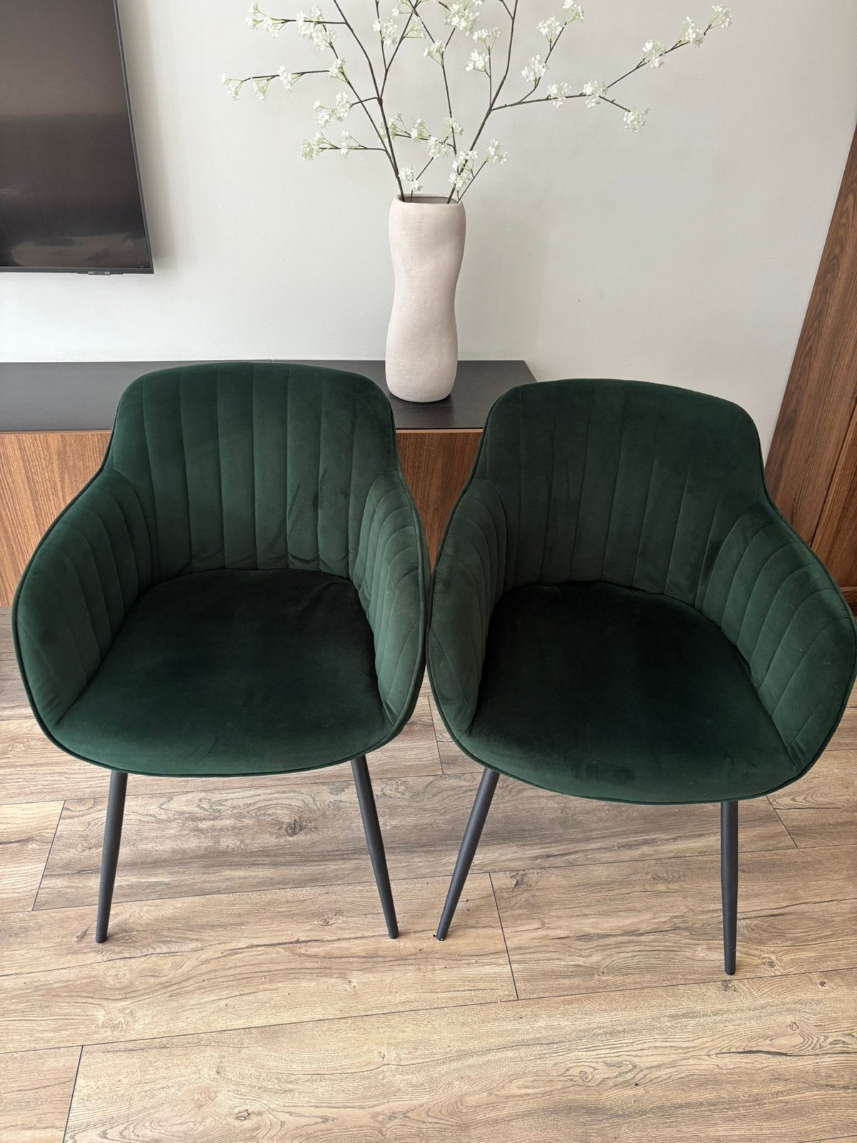 Twee groene velvet eetkamerstoelen, Huis en Inrichting, Ophalen, Gebruikt, Minder dan 75 cm, Stof