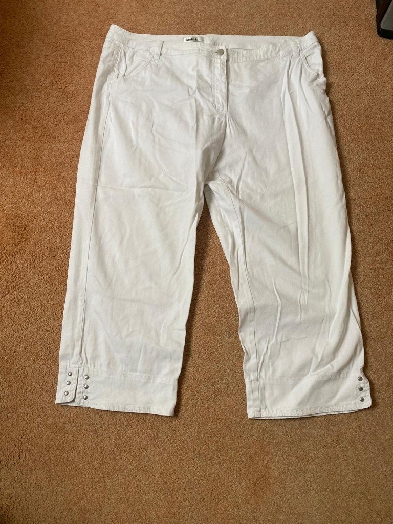 Witte zomerbroek, maat 44, Wit, Maat 42/44 (L), Ambria, Ophalen of Verzenden