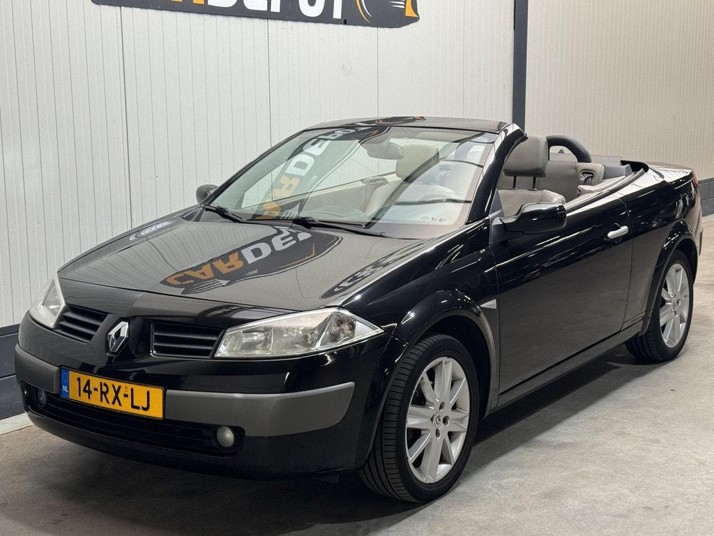 Renault Mégane Coupé-Cabriolet 2.0-16V T Privilège Luxe, Auto's, Renault, 1998 cc, Stof, Gebruikt, 4 cilinders