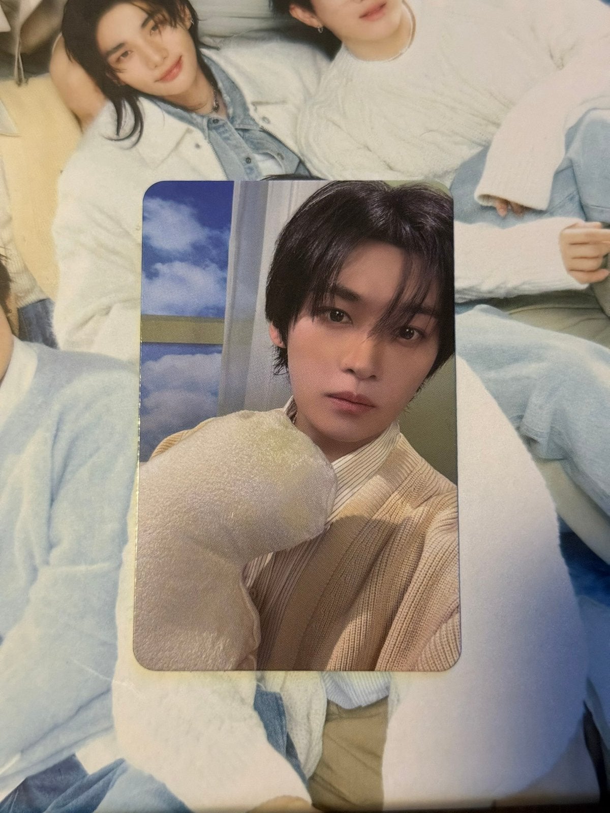 Stray Kids Lee Know photo card over the rain, Ophalen of Verzenden, Zo goed als nieuw, Foto of Kaart