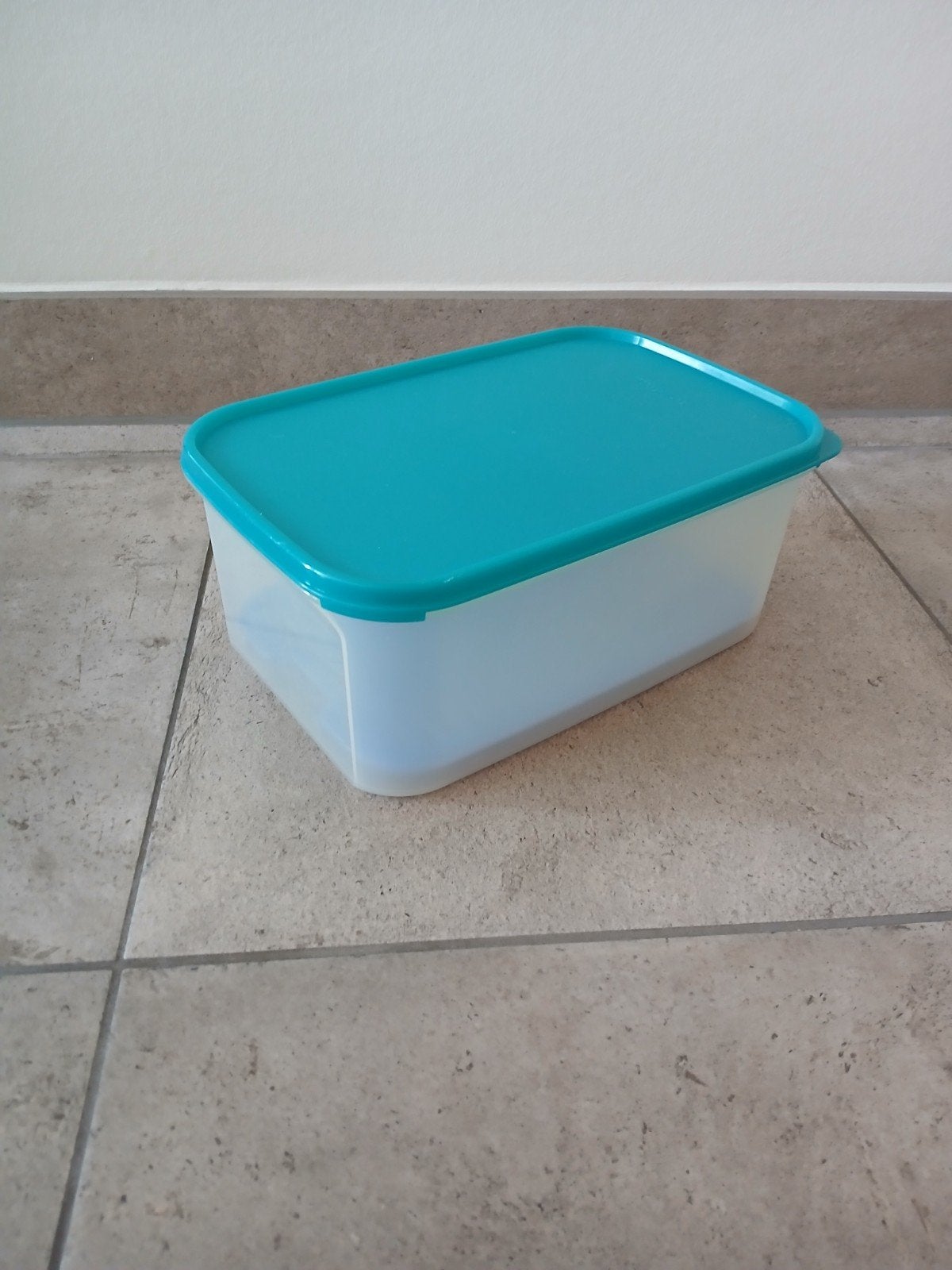 Tupperware ruimtespaarder/bewaarbak/vers/broodtrommel 4.4 in, Met deksel, Overige typen, Ophalen of Verzenden, Zo goed als nieuw