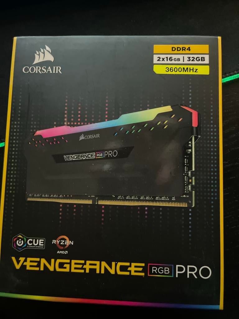 Corsair Vengeance RGB Pro DDR4 RAM 2x8GB 3600MHz, DDR4, Ophalen of Verzenden, Zo goed als nieuw, Desktop