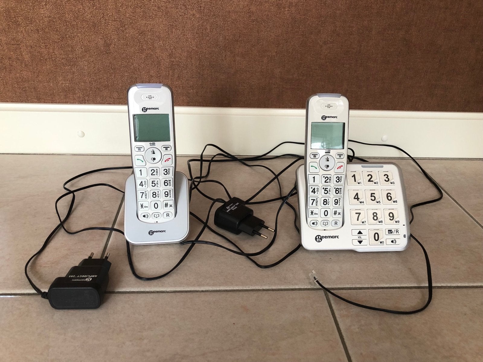Geemarc Amplidect 295 seniorentelefoon, Ophalen, Zo goed als nieuw, 2 handsets