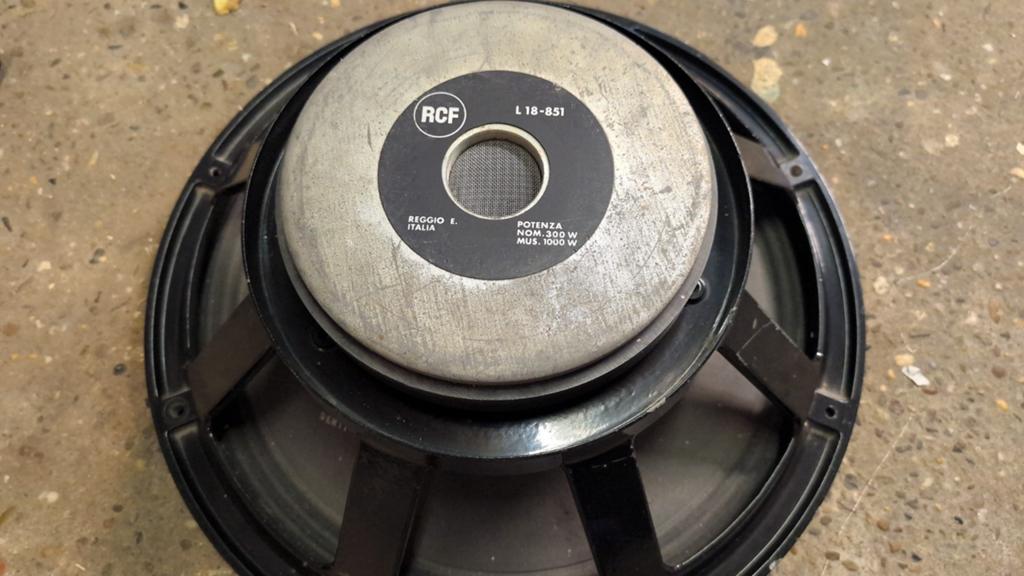 RCF L18-851 18 inch woofer, Ophalen of Verzenden, Gebruikt, 1000 watt of meer