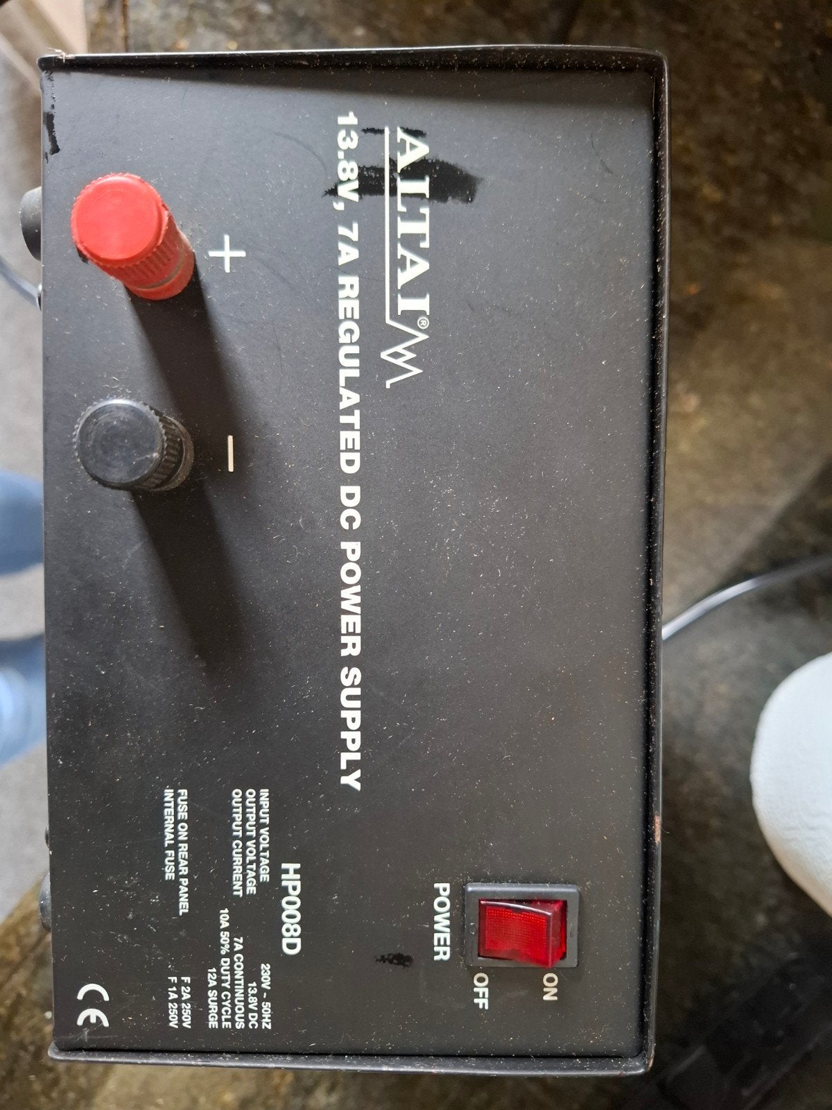 ALTAI HP008D Gereguleerde DC Voeding 13.8V 7A, Ophalen