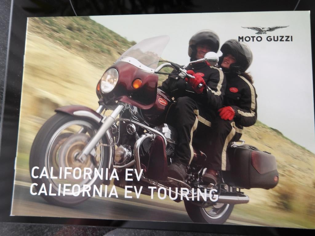 folder MOTO GUZZI California EV en EV Touring, Verzenden, Moto Guzzi