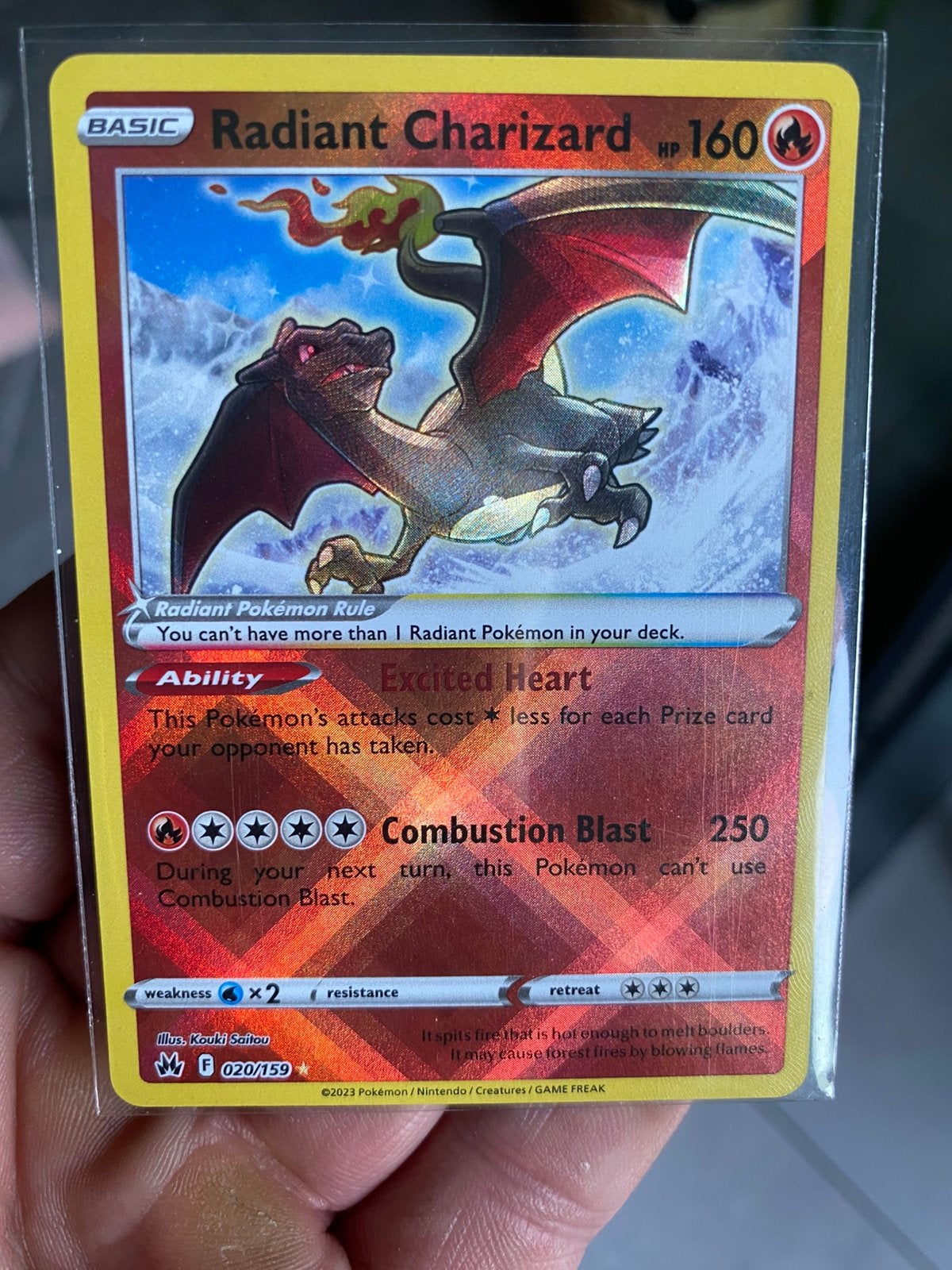 Radiant charizard holo kaart, Verzenden, Zo goed als nieuw