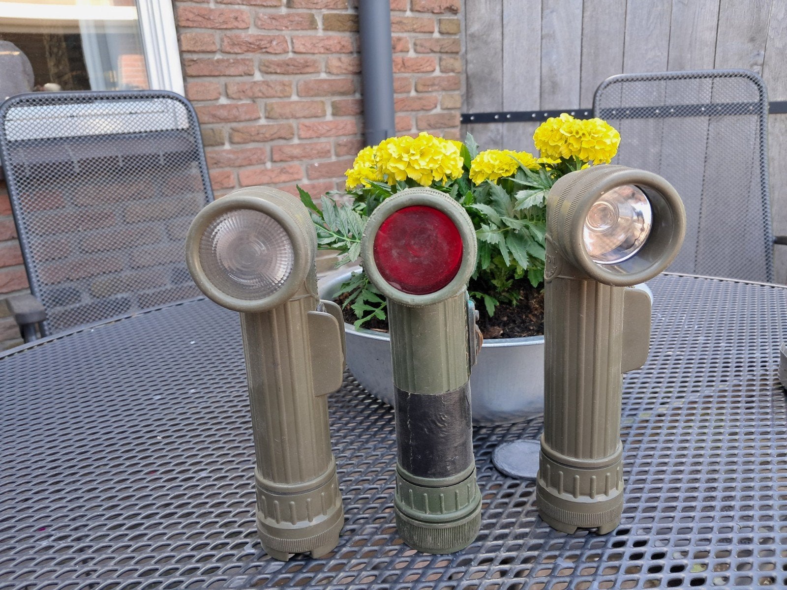 3 zaklampen, Verzamelen, Militaria | Algemeen, Ophalen of Verzenden, Landmacht, Nederland, Embleem of Badge
