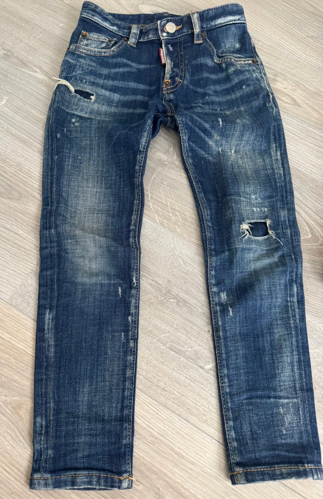 Zo goed als nieuw DSQUARED2 broek leeftijd 6jaar, Kinderen en Baby's, Ophalen of Verzenden, Zo goed als nieuw, Jongen of Meisje