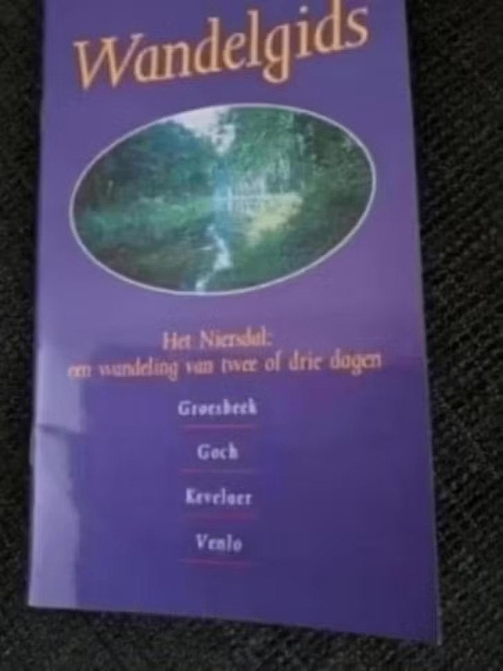 Niersdal Wandelgids (Groesbeek~Goch~Kevelaer~Venlo), Ophalen of Verzenden, Zo goed als nieuw, Overige onderwerpen