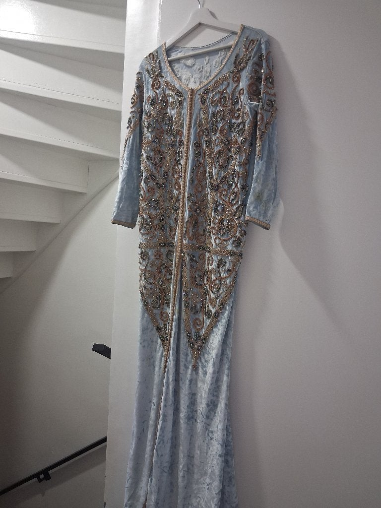 Pracht kaftan licblauw fluweel, Kleding | Dames, Maat 38/40 (M), Galajurk, Zwart, Ophalen of Verzenden
