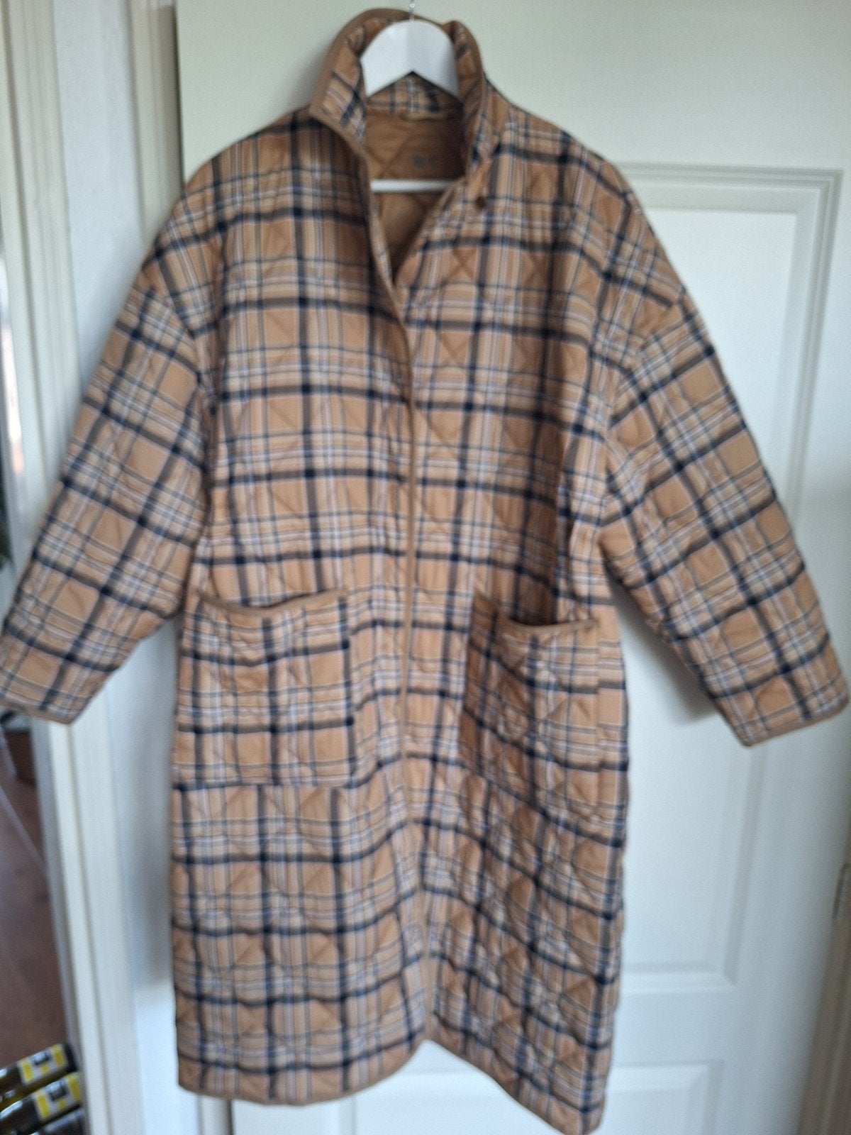Uniqlo geruite oversized winterjas - Maat L, Kleding | Dames, Jassen | Winter, Meerkleurig, Maat 42/44 (L), Ophalen of Verzenden