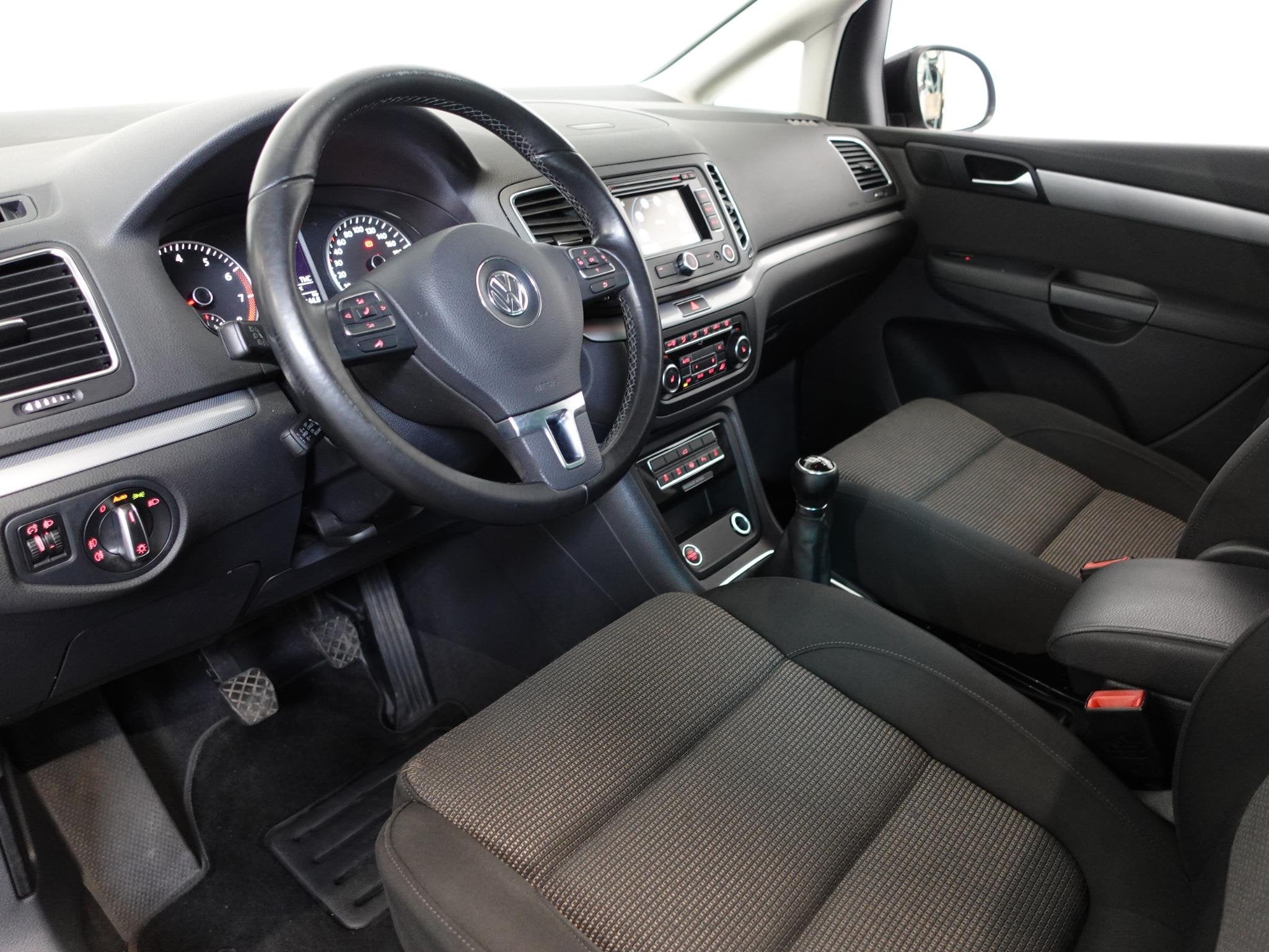 Volkswagen Sharan 1.4 TSI Trendline 7PERSOONS 150PK HANDEL/E, Voorwielaandrijving, Euro 5, Stof, 4 cilinders