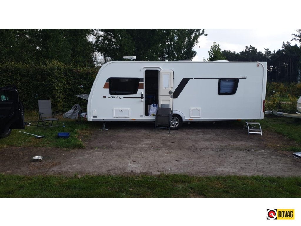 Elddis Affinity 550 Met een zeer groot Accessoires Pakket, Elddis, Bedrijf, Omvormer of Lader, 5 tot 6 meter