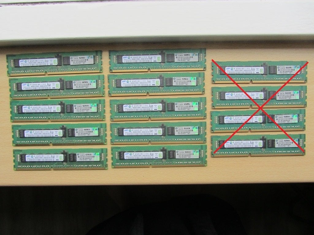 10x Samsung 8GB PC3-12800 DDR3-1600MHz ECC Registered CL11, Computers en Software, RAM geheugen, Server, 8 GB, DDR3, Ophalen of Verzenden