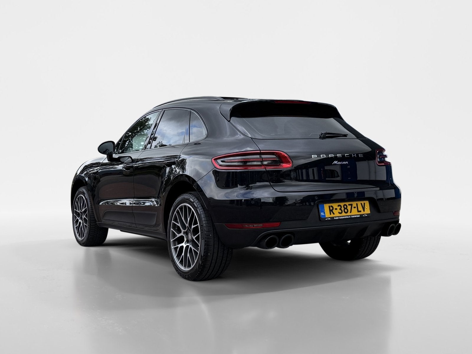 Porsche Macan 2.0 Automaat / Panoramadak / Stuur & Stoel ver, Automaat, Gebruikt, 4 cilinders, Zwart