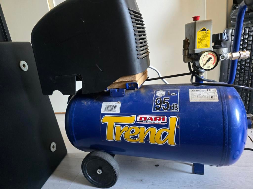 Dari Trend Compressor - Gebruikt maar werkend, Ophalen, Gebruikt, 6 tot 10 bar, 25 tot 100 liter
