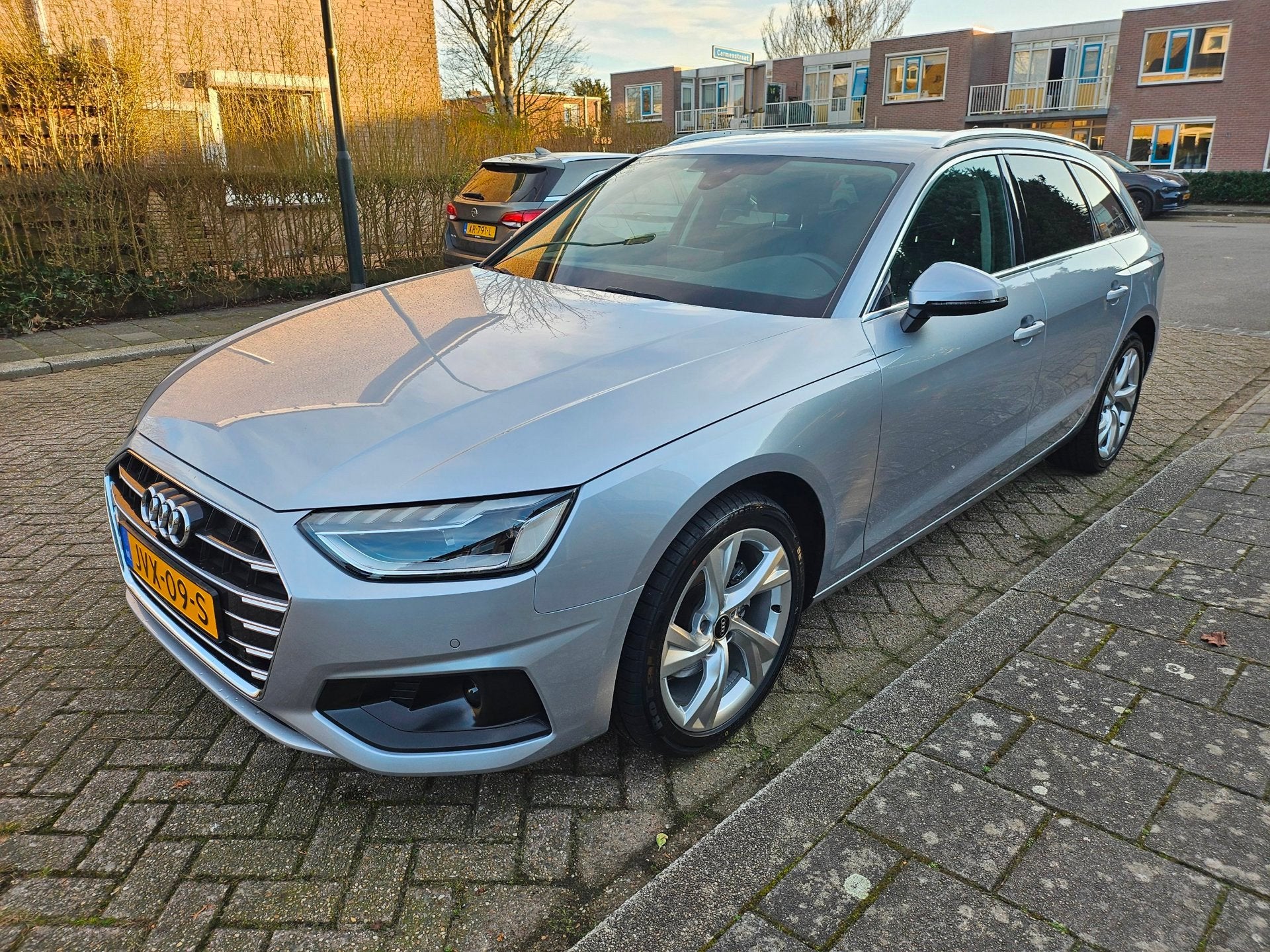 Audi A4 AVANT 35 TFSI S edition, Gebruikt, Euro 6, 4 cilinders, A4