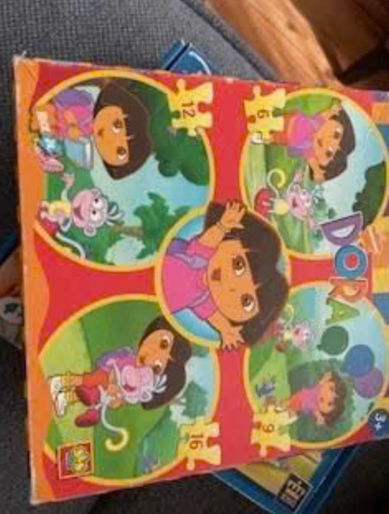 dora puzzels. 4 In 1 puzzels. Nicolodeon, Ophalen, 10 tot 50 stukjes, Gebruikt