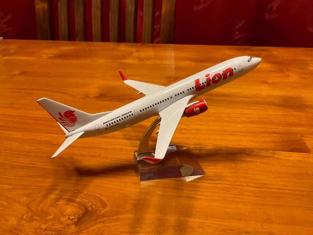 Lion Air 737-900ER, Verzamelen, Ophalen of Verzenden, Zo goed als nieuw, Schaalmodel