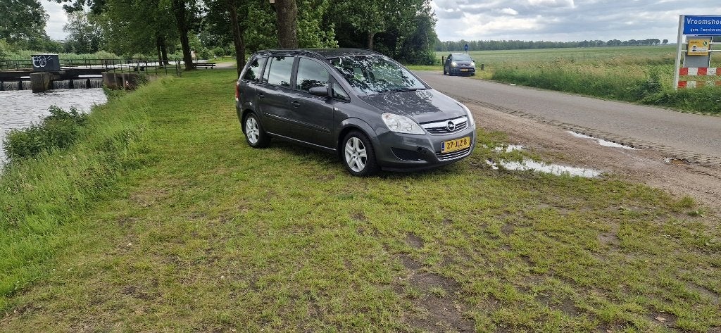 Opel Zafira 1.6i 16V  bouwjaar: 2009 7 persoons, Voorwielaandrijving, Stof, 4 cilinders, 7 stoelen