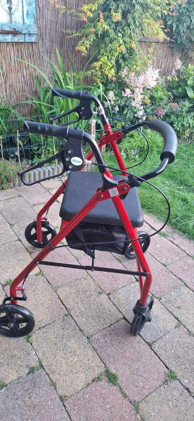 Rollator te koop, Ophalen of Verzenden, Lichtgewicht, Zo goed als nieuw