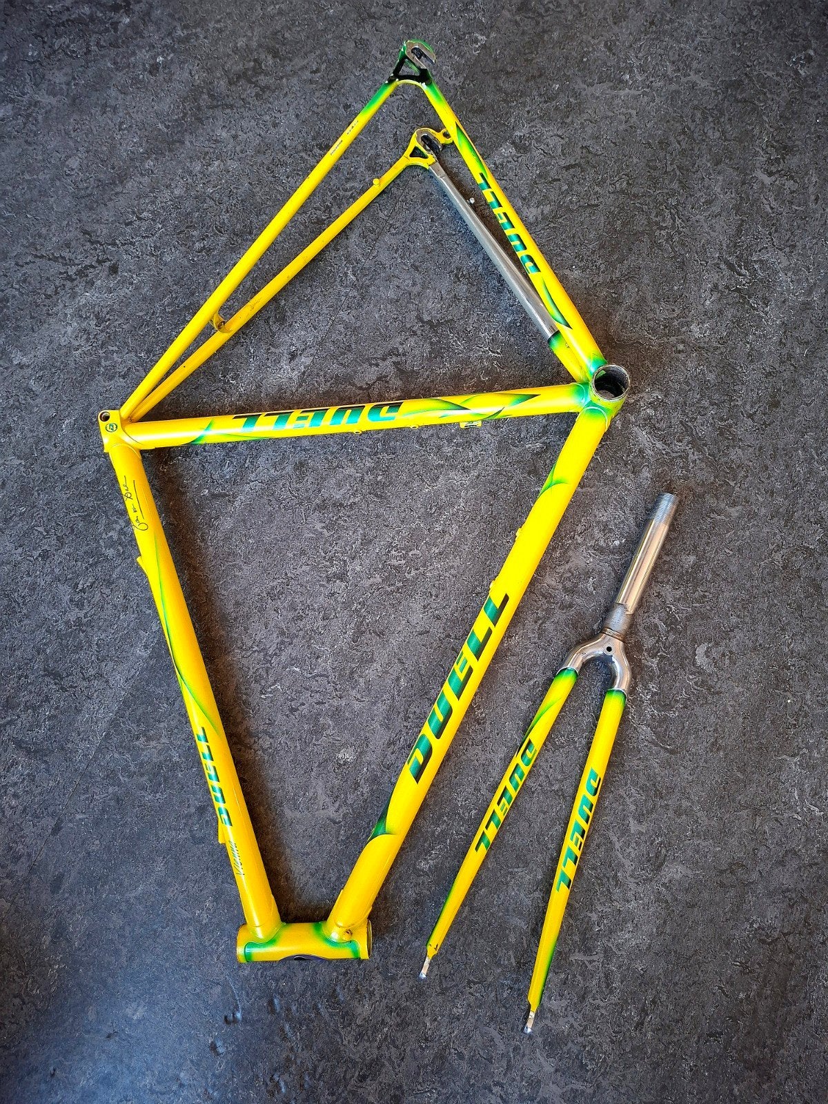 Duell Vienna, Ophalen, Zo goed als nieuw, Racefiets, Frame