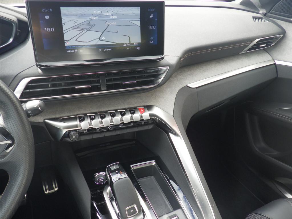 Peugeot 3008 1.2 GT Automaat, Cruise, Camera, LED, NAVI NL/N, Gebruikt, 1199 cc, Leder en Stof, Automatische klimaatregeling