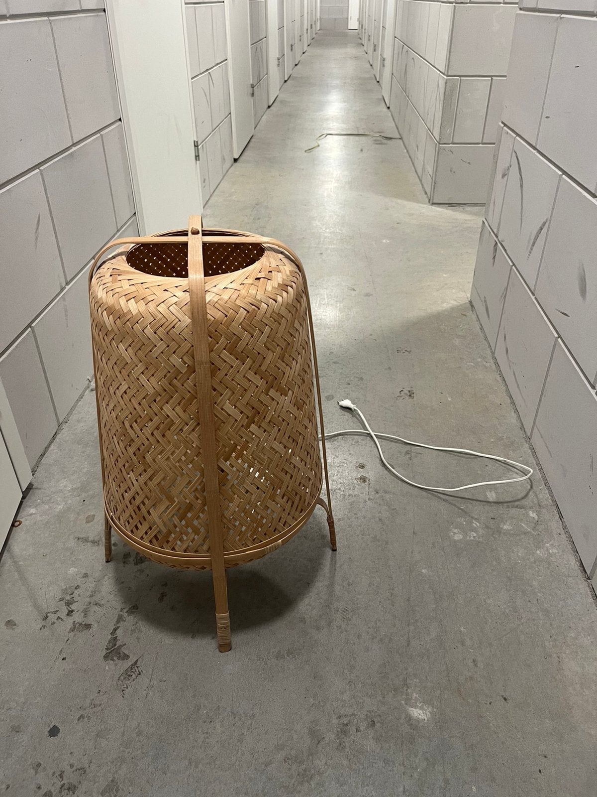 Ikea lamp, Ophalen, Zo goed als nieuw, Rond