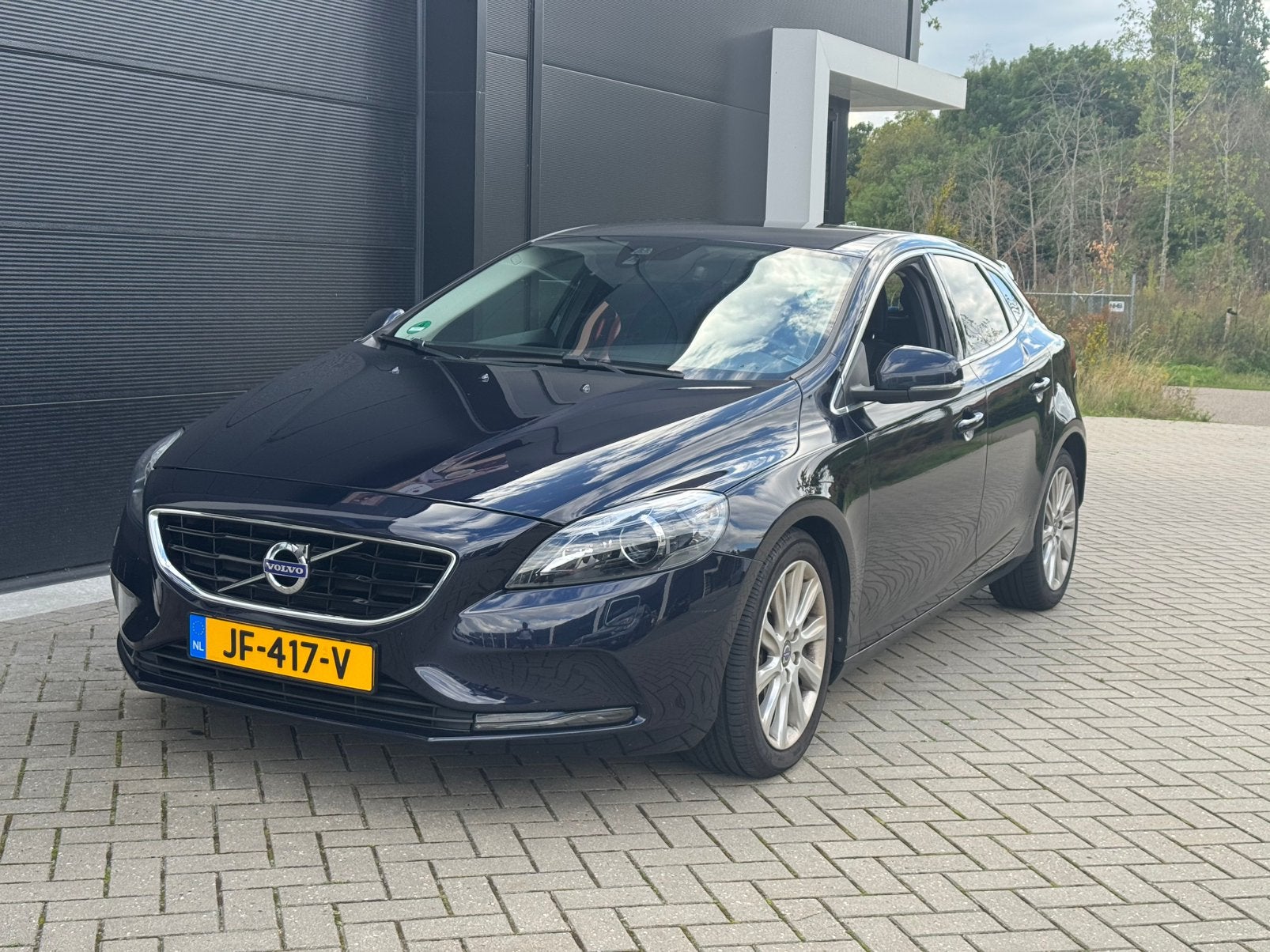 Volvo V40 1.5 T3 152PK Geartronic 2016 Blauw, 1498 cc, 4 cilinders, 700 kg, Blauw