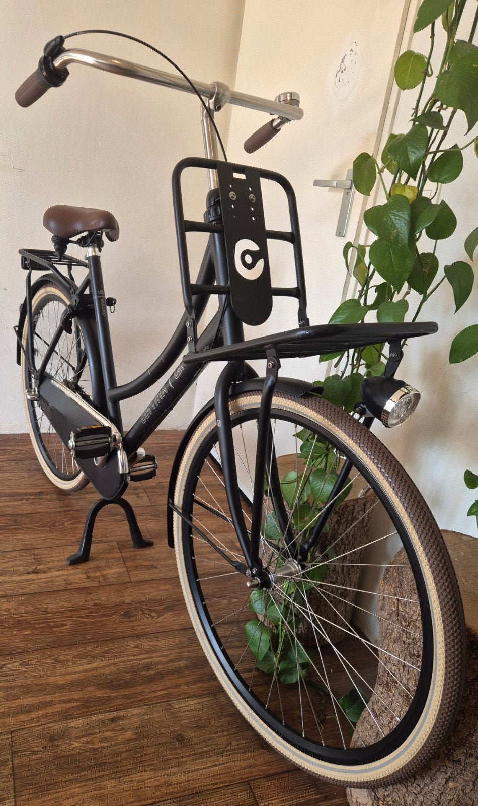 Matzwarte CORTINA type U4 Transportfiets || Damesfiets || N3, Terugtraprem, Versnellingen, 56 cm of meer, Zo goed als nieuw