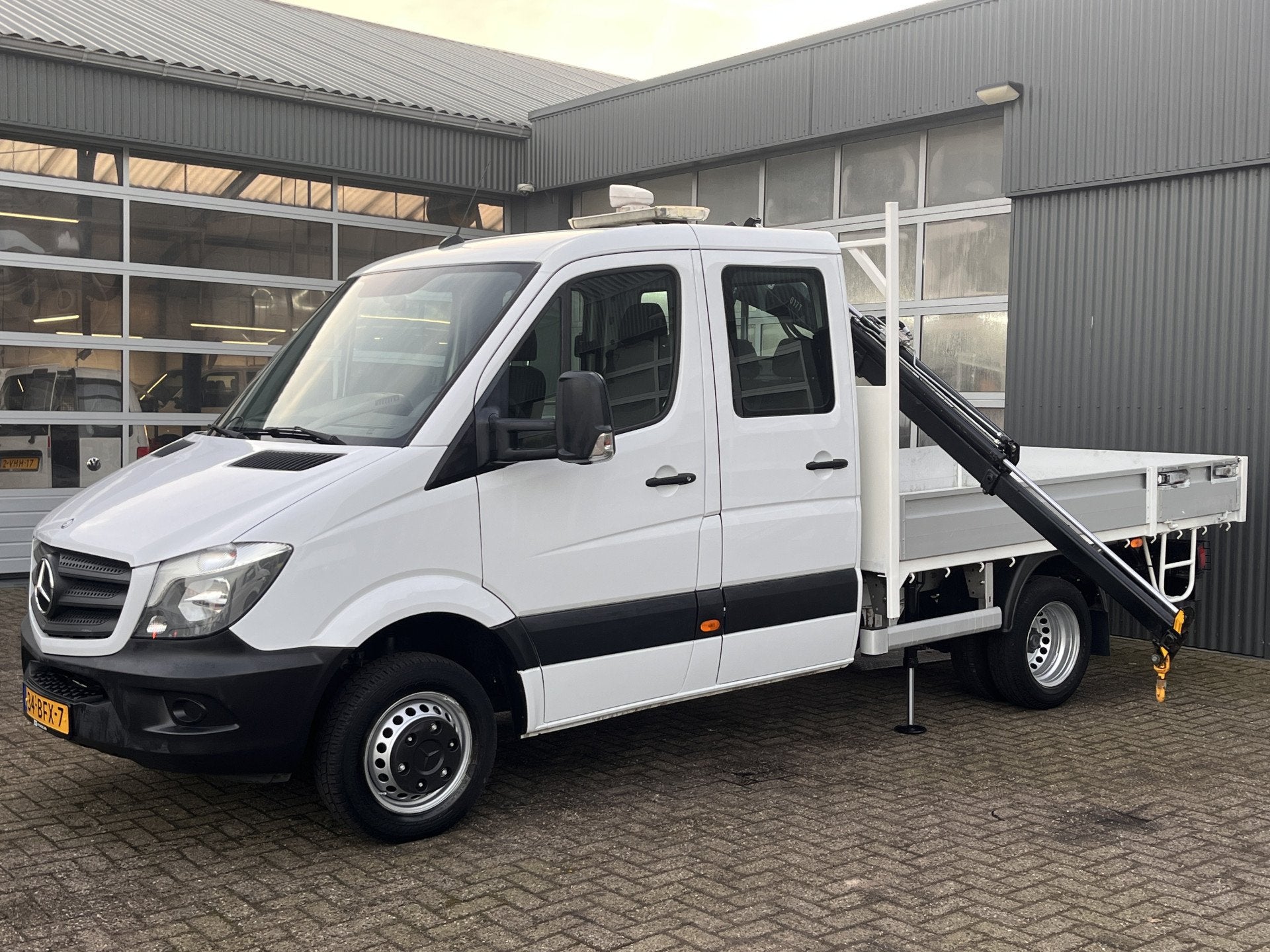 Mercedes-Benz Sprinter 513cdi 130pk DC Laadkraan Hiab 017T A, Auto's, Automaat, Stof, 4 cilinders, Wit