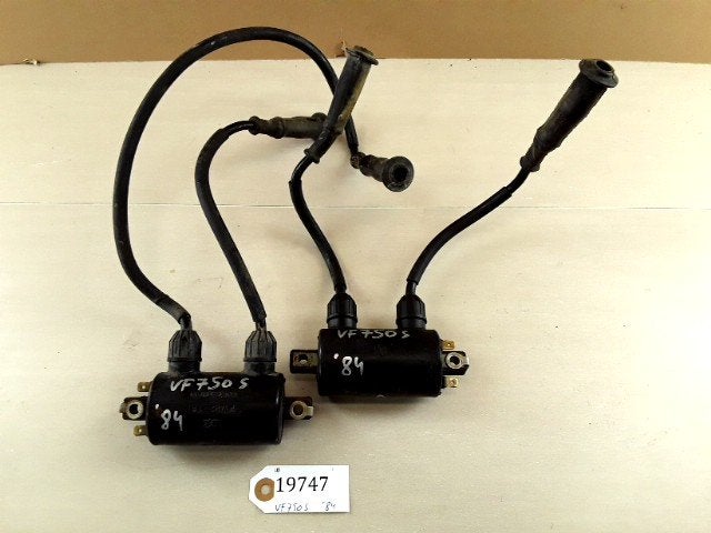 VF750S 1982 - 1983 Honda Bobijn bougiekop D1-37218, Motoren